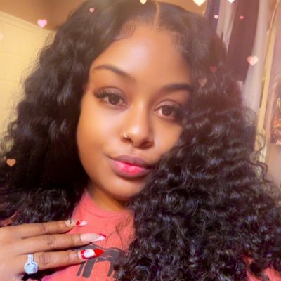 _fineapple92's profile picture. 🇭🇹🇨🇺. RIP Mom 🫶🏾