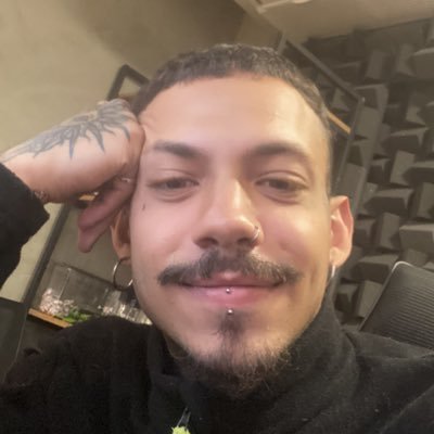 mangarosinhaa's profile picture. graphic design is my tension