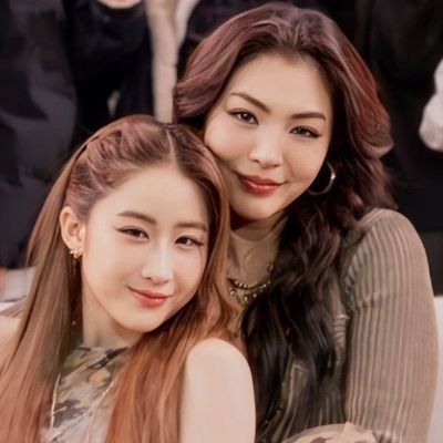 bianka778's profile picture. Human, proud mom,  gay woman ❤️🧡💛💚💙💜🖤
#FayeYoko #FayePeraya #FabelEntertainment #MillonsMax #YokoApasra