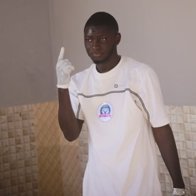 DIEU abaisse ceux qui se sont élevés et élève ceux qui se sont abaissés. Électromécanicien❤️🦺 Admin Technique @om_officiel 💙🤍 @fcbarcelona 💙❤️