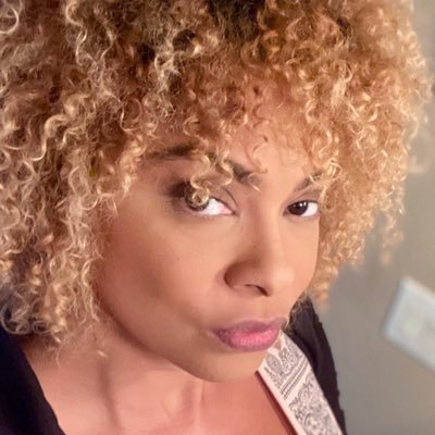 thevaliantthorr's profile picture. Automation Engineer, Mommy & Model