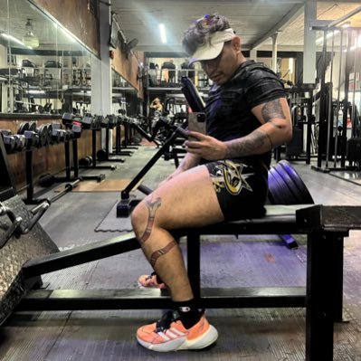 chaparrito(mido 165 nalgón y bien tragón amante de los dotados 🤭)🔞 🔞🔞🔞🔞