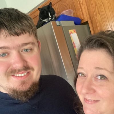 labrat105's profile picture. 