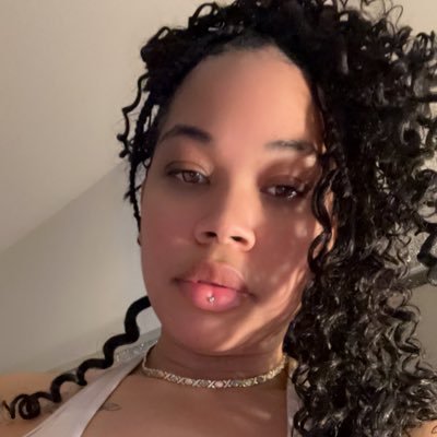 BadlilR3dBone's profile picture. living for mines. wanting the best for their future.. I love my life!!