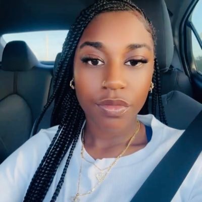 Kiana_434's profile picture. 23 •