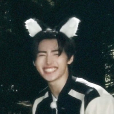 CrystalRol8323's profile picture. 