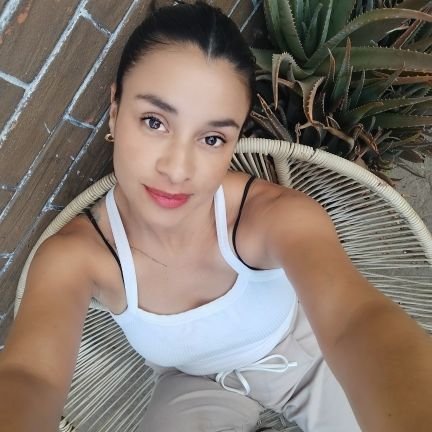♈ Cuentera, trabalengüista, mamá de Dante. Me apasiona la cuentería y la LIJ