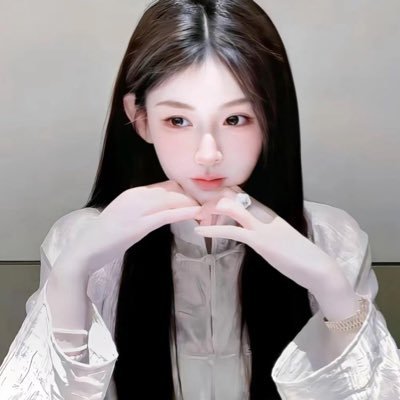 SchulzeCat35152's profile picture. 属于我的碎碎念世界 没门槛 当朋友圈发 只回关注 因为没关注私信容易吞