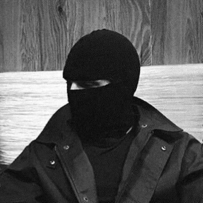 كهدهدٍ جاءَ بالأنباءِ مِن سَبَأٍ ، تجيءُ أنباؤنا العُظمى إذا جينا