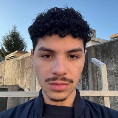 lucaselena_'s profile picture. ♉