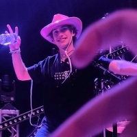 j (@justinnetime) 's Twitter Profile