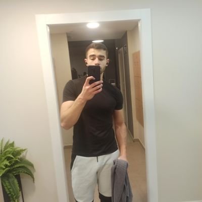 RamnOrtz's profile picture. 🇪🇸🙌
Una caricatura/boceto