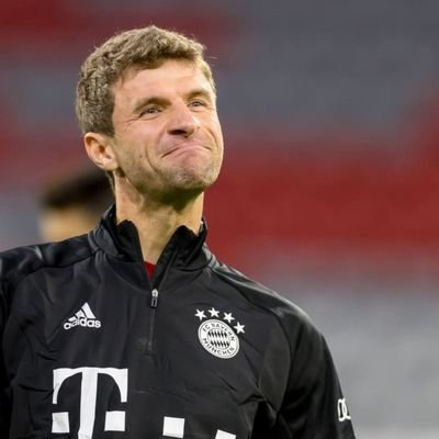 #MiaSanMia ❤️ || Not safe for Arsenal, Juventus, or Barcelona supporters nor Coman stans || Hitting that translate button it's on you