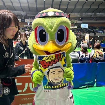 dosankokings's profile picture. 北海道 河村勇輝🏀キングス箱推し👑 レバンガ🦜各地実況解説オタク🎤ディフェンスでハッスルする選手が大好きです✨他にも好きな選手、HCが各チームにちらほら♡無言フォロー失礼します！フォロー、フォローバック嬉しいです✨