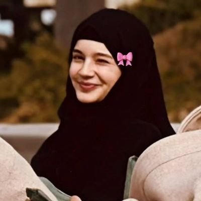 Yol hep vardı; dikenleri ve gülleri ile sen yürümene bak...🌹🌹🌹🌹🌹🌹🌹🌹