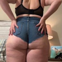 Professor Eva Johnson 👸🏻 (@hotwifeteaches) 's Twitter Profile