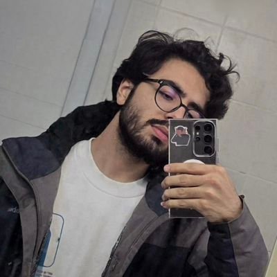 Arshia81382's profile picture. ;)