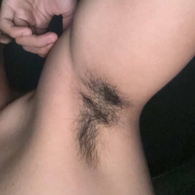 Macaron7875's profile picture. มันจริงที่ว่า ″ไม่มีหรอกคนที่ไม่เบื่อเรา แค่ต้องหาคนที่เบื่อเราแต่ก็ไม่ไปไหนก็พอ″