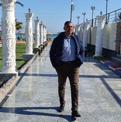 ‏‏‏أحب النجاح و أكره الفشل و أسعي لتحقيق حلمي 
                         يقيني بالله 
        لا إله إلا الله  .....  محمد رسول الله