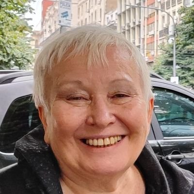 Abogada UBA - Bilingüe Ruso 🇷🇺 y Español 🇦🇷 - Lic ComEx
Candidata a Legisladora de la CABA x Unión Porteña Libertaria
Periodista y Conductora Radial