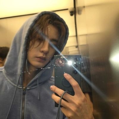 borobdul's profile picture. bingung