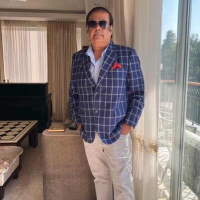 Film-Maker, Traveller, Learner!! Former Times of India journalist; Producer Saheb Biwi aur Gangster trilogy, Bullett Raja, Revolver Rani, Sarkar 3, Torbaaz