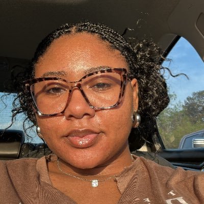 nursing student 🩺 | ncat alumna | life will always go on ➰| oneofakind 💚 Ig:boojieeken 🕺🏽|