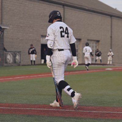 AFlores2028's profile picture. C/O 2028 / OF /RHP/ 3rd Base |R/R| Brother rice high school | 24” jfg | AFlores2724@gmail.com