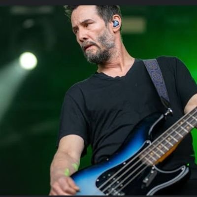 Official interaction account with (CEO) Keanu Reeves. Movie 🎬 Actor,director,producer,model,musician,racer and a lot more.@Real (KR)account
