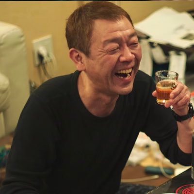 お笑い芸人にしてプロ飲酒家 #玉袋筋太郎 のご機嫌な飲み活を中心にお届けするyoutubeチャンネル #玉ちゃんねる の収録裏話や配信予告などをお知らせします。ほぼ毎週木曜17時更新。