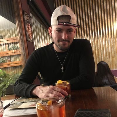 SantiiSegovia's profile picture. ♌
1996🖤