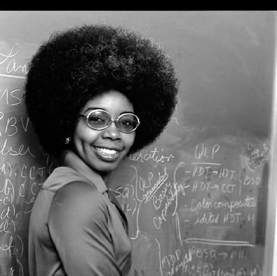 KashehPal's profile picture. An iconic academic writer✨
IT expertee💻
lover of life 
Believer