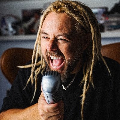 @Kellycpodcast