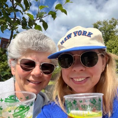 senior editor at @factal. proud alum of @cbsnews, @breakingnews, @ubuffalo & @newmarkjschool. always team @gotrnyc. go bills/mets. rebeccabratek on all socials