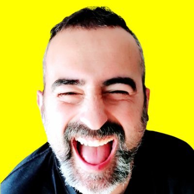 Social Media Manager, especializado en LinkedIn | Ayudo a las empresas a ganar visibilidad, contactos y reputación en redes sociales con estrategia.