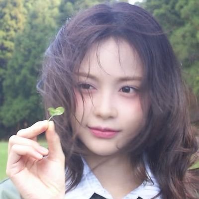 winsnjy's profile picture. cuma cinta sama ella