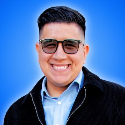 Lunes a Viernes 11a-3p en Mexicanísima 99.3 (ATX) 📻 Servant of God 🙏🏼 Contenido inteligente para temas difíciles 🌐 Productor Multiplataforma #DeAquíYDeAllá