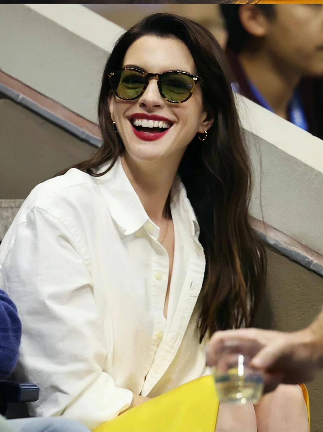 Shewtoezyv3Jpl's profile picture. The enemy of my enemy is my friend.