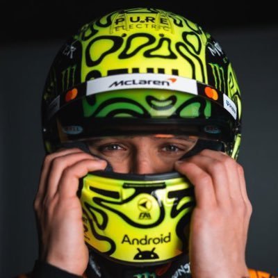 Fan wyścigów w realu i wirtualnych, lubię pobawić się w fotografię motoryzacyjną. Gracz #PC