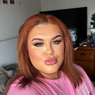 main_molly's profile picture. 