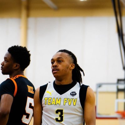 royalwhitmore1's profile picture. Class of 2026 || 5’10 small forward || 3.4 GPA || Rockford Auburn high school || Team FVV