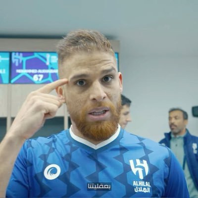 Azoozz10x's profile picture. 