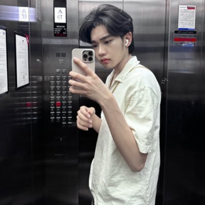 kitqnr's profile picture. 03즈👟🎧🩶📷🛒 / personal acc