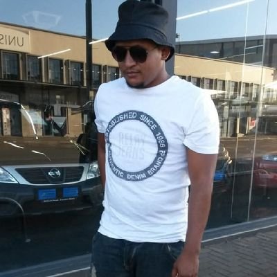 Born Poor But Rich In Mind, follow 4 follow, Khosi✌️, Barça, Man City ,Team Aquarius.
#EFF✊ #TeamMegacy. Psalm 23:1 The LORD is my shepherd ,I lack nothing.