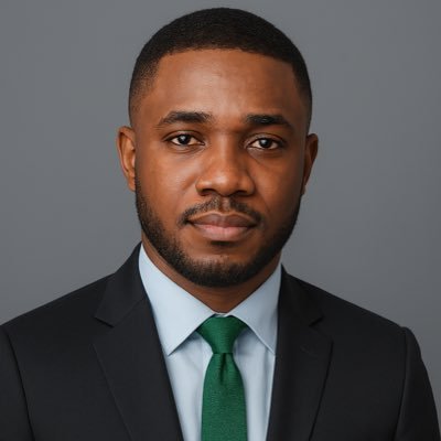 Nurse/contractor | Lover of music & football | @manUtd &🇬🇭 | Business: https://t.co/Cj1S5JdMnp