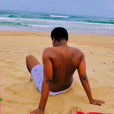 Having 0 followers they assume u' re new in this street 🙂
@Masandawana @taylorswift13
