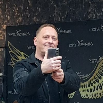 Michel__1970's profile picture. backup acc.