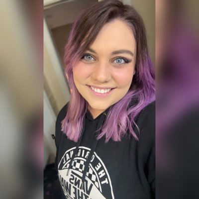 ✨Lights, camera, bitch smile✨| skunk and reptile owner | mama of a TayTot | 33 | Swiftie since Debut | neurospicy