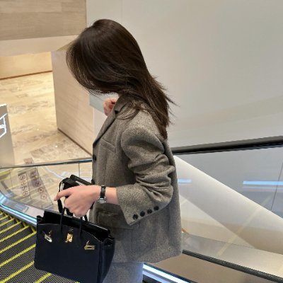 Maisie13328's profile picture. Living life in colours of aesthetics.