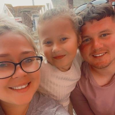 DWILLEY26's profile picture. Elsa Alice ❤
Chelsea Fc 💙
Ar Lass ... 😘
UTNL
#RememberingRowan 💙💙💙